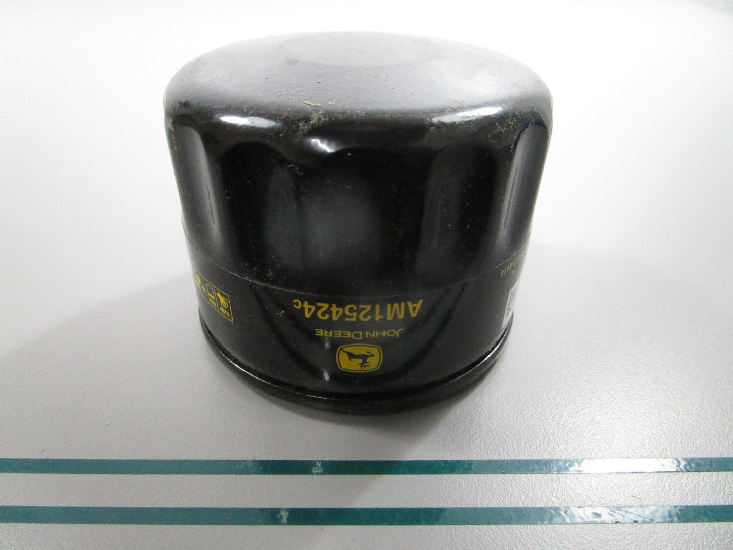 NEW OEM AM125424 John Deere Oil Filter 0810