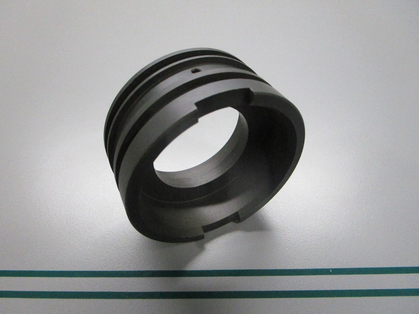 NEW OEM 908321 0908321 OMC Johnson Evinrude Housing Seal 0810