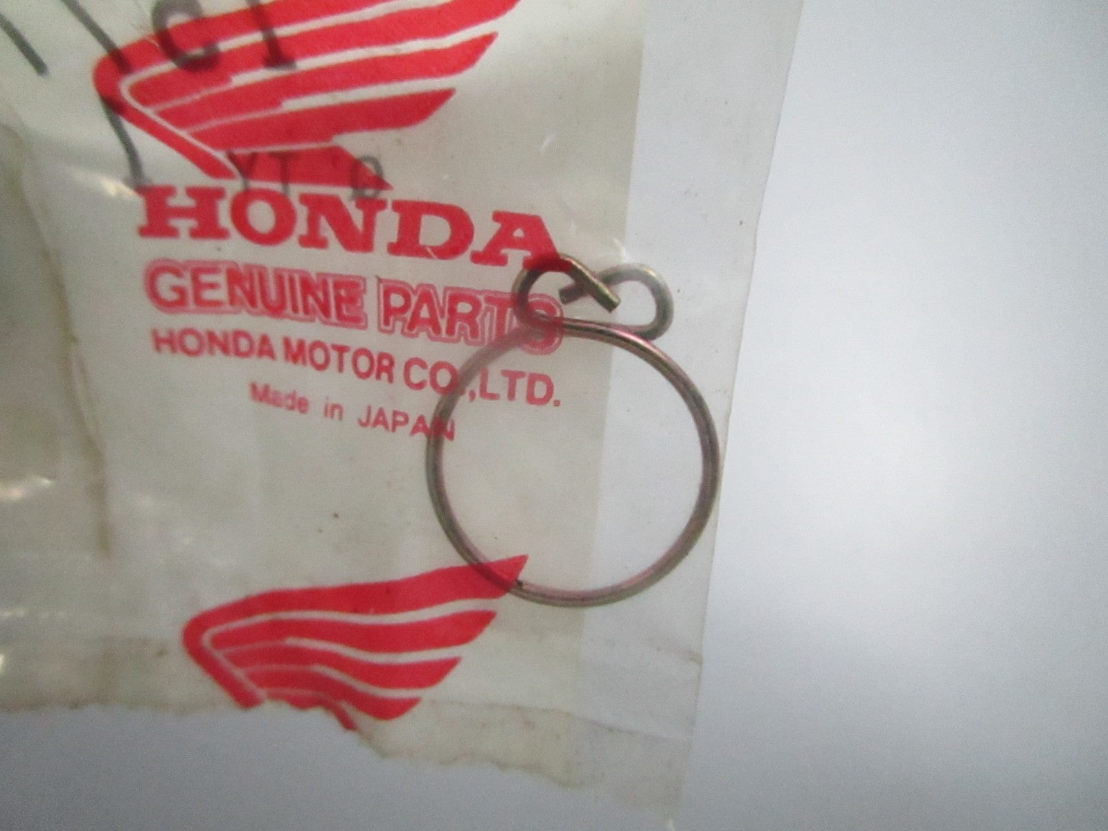*NEW OEM* 0810 Honda Clip 15772-292-010