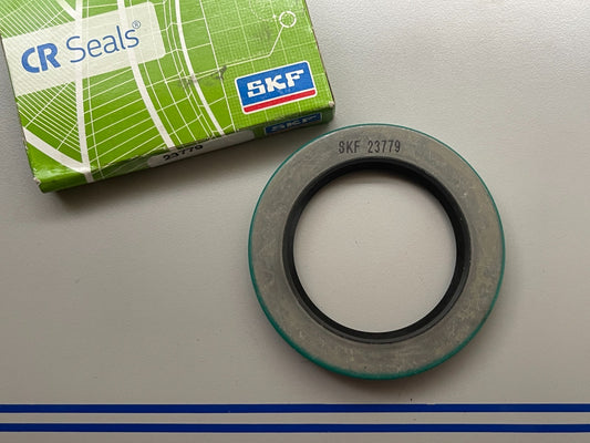 *NEW OEM* 0720 SKF CR Seal 23779