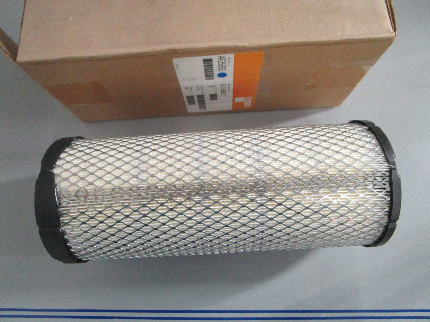 NEW OEM AF25553 Fleetguard Element 0820