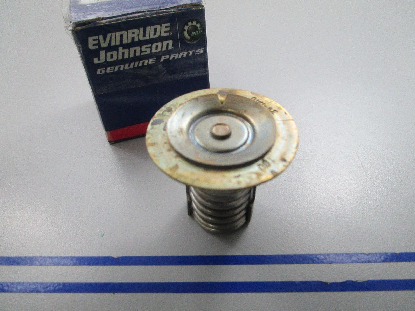 NEW OEM OMC Johnson Evinrude 383307 0383307 Thermostat Assembly 0810