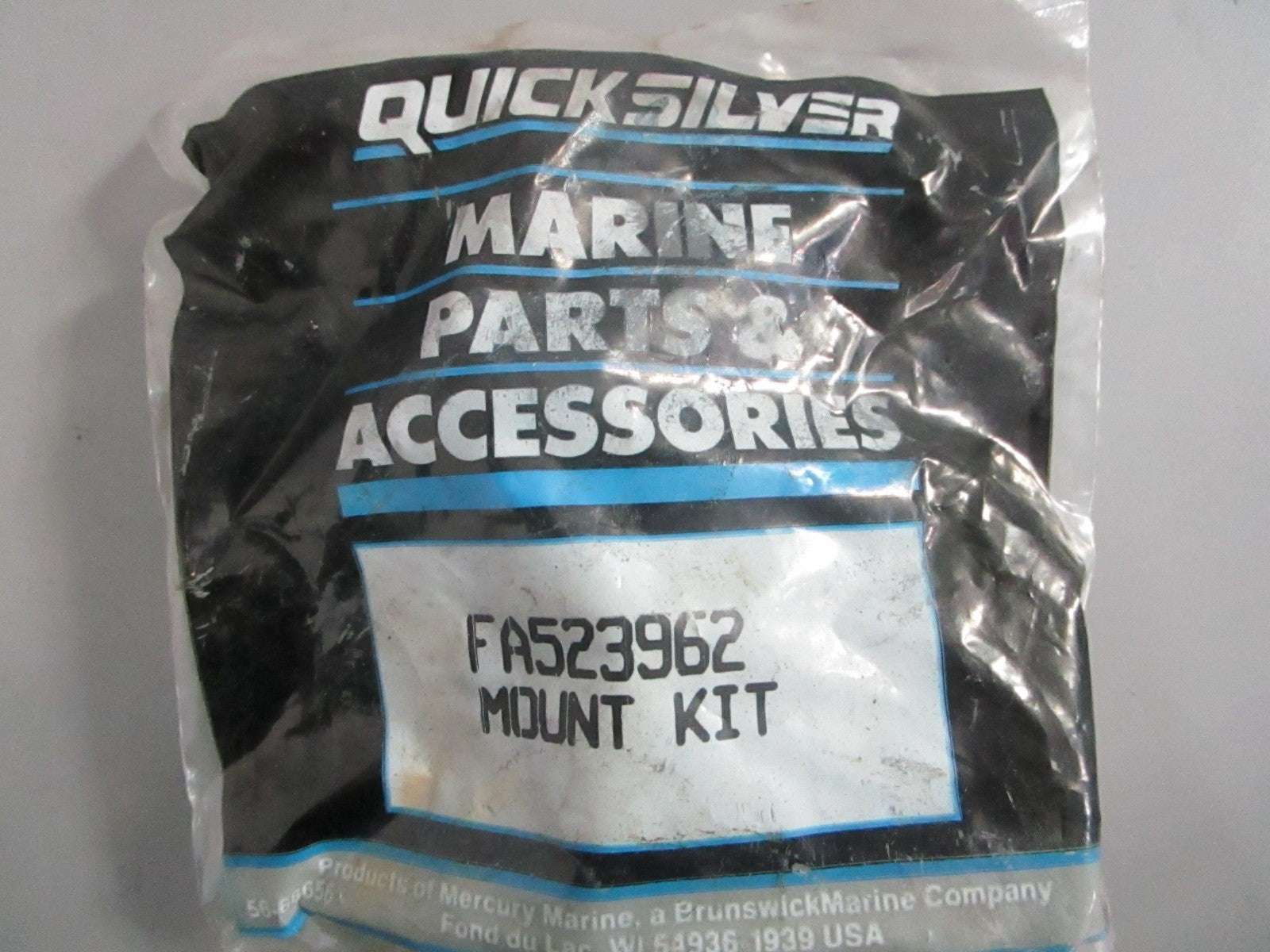 NEW OEM FA523962 Mercury Quicksilver Mount Kit 0820