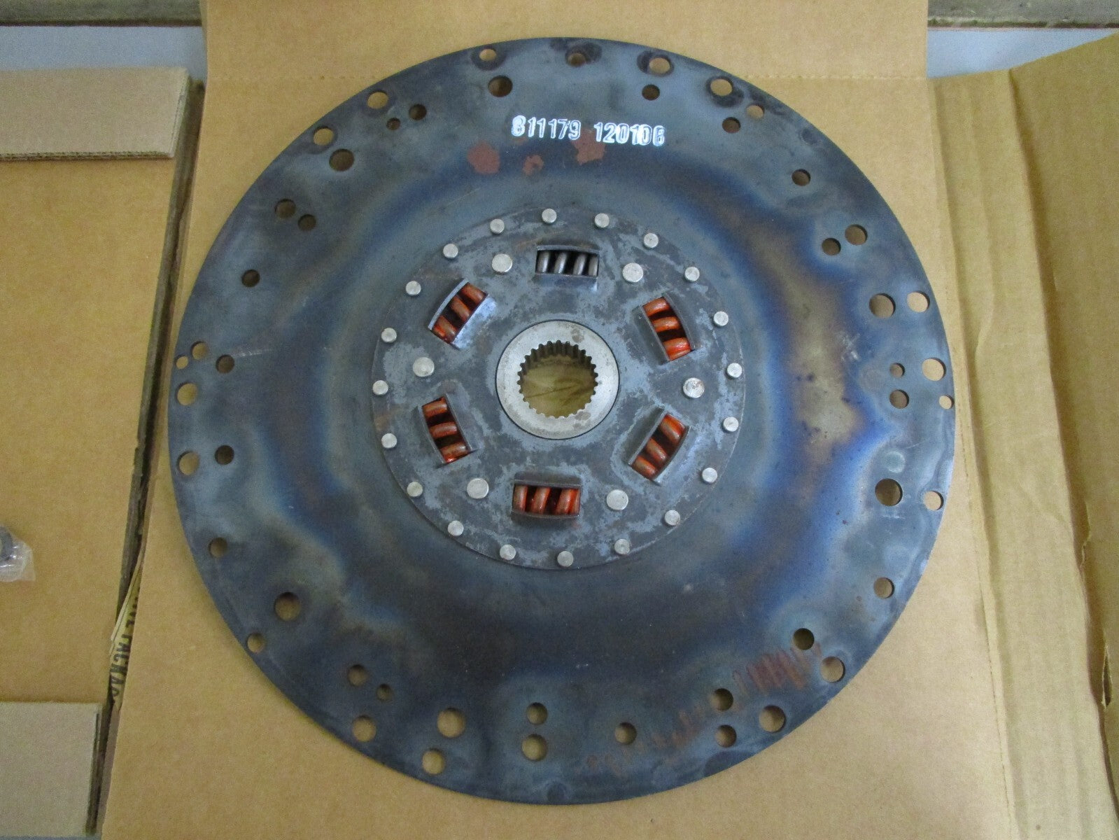 *NEW OEM* 0820 Volvo Penta Absorber 855694