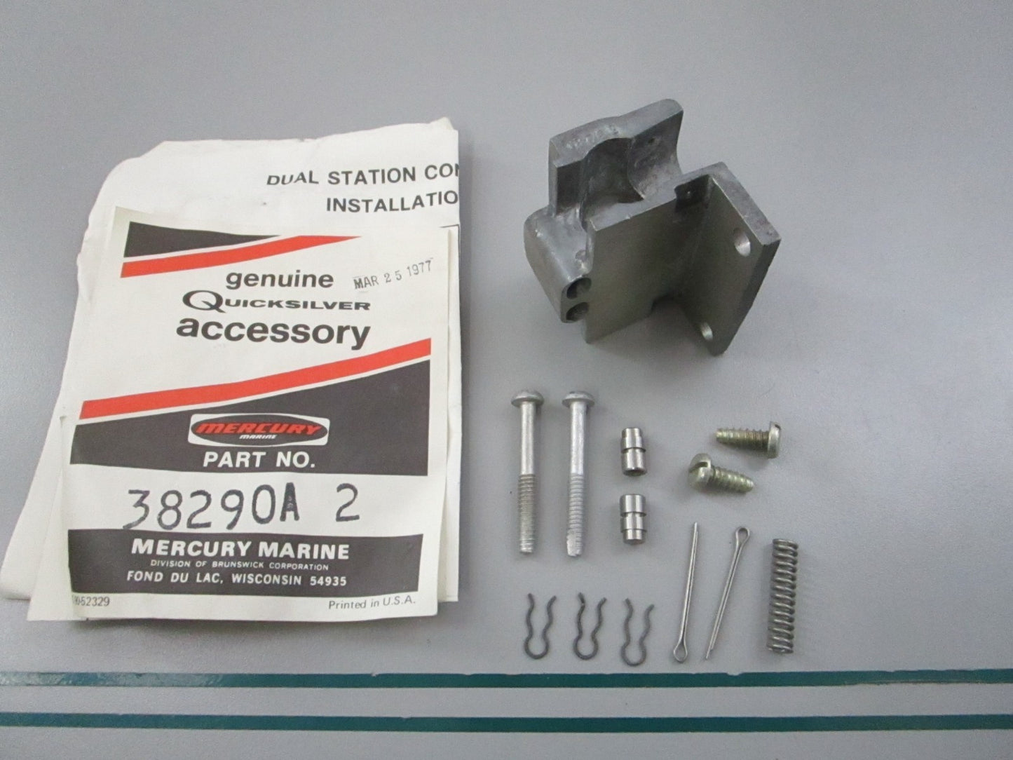 NEW OEM 38290A2 Mercury Quicksilver Remote Control Kit 0810