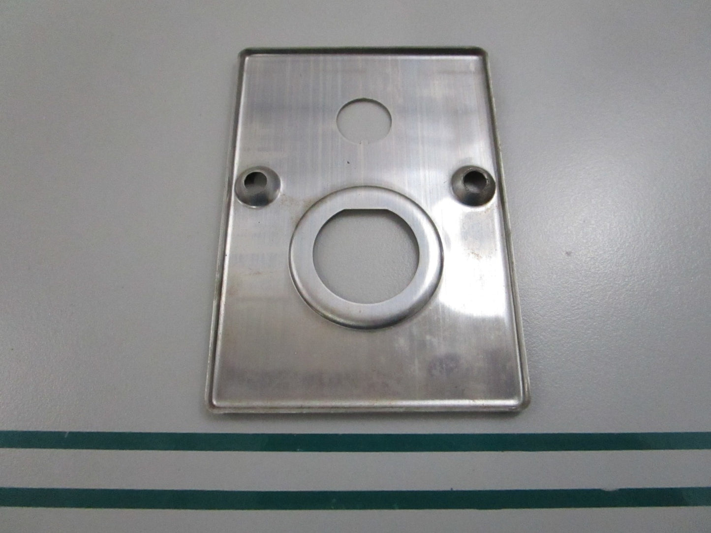 NEW OEM 312080 0312080 OMC Johnson Evinrude Switch Plate 0810