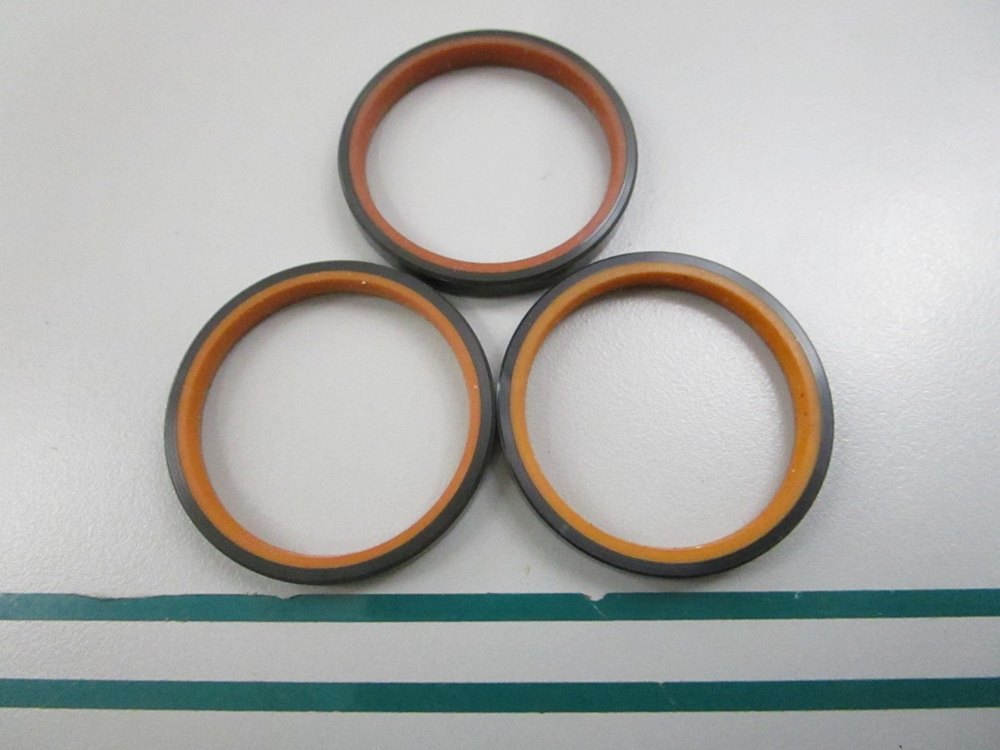NEW OEM (LOT OF 3) 330809 0330809 OMC Johnson Evinrude Trim Rod Seal 0810