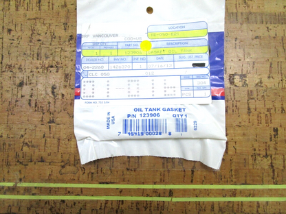 *NEW OEM* 0750 OMC Johnson Evinrude GASKET OIL TANK 123906 0123906