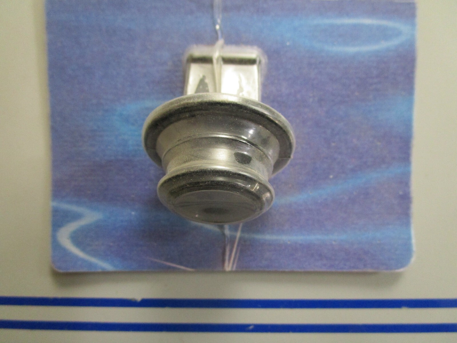 *NEW* 0820 TH Marine Push-In Plug for Drains PP-118-DP