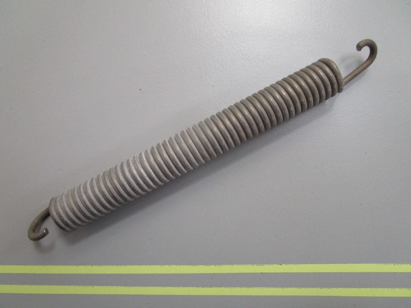 *NEW OEM* 0810 OMC Johnson Evinrude Reverse Lock Spring 304282 0304282