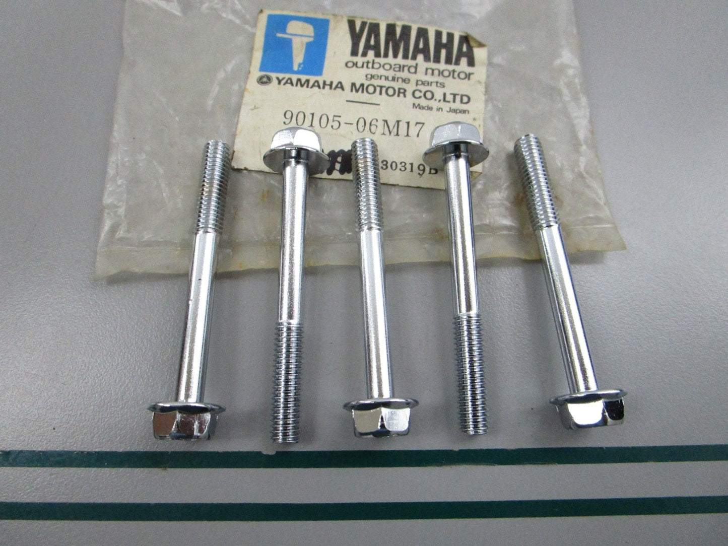 NEW OEM (LOT OF 5) 90105-06M17-00 Yamaha Flange Bolt 0810