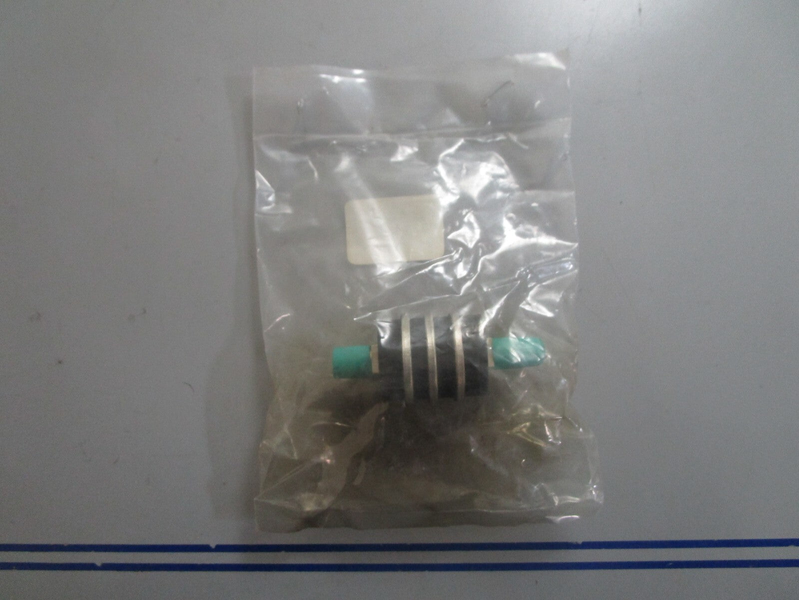 *NEW OEM* 0810 OMC Johnson Evinrude Rubber Mount 331812 0331812