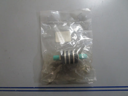 *NEW OEM* 0810 OMC Johnson Evinrude Rubber Mount 331812 0331812