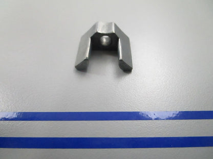 *NEW OEM* 0810 Yamaha Anode 688-11325-00-00