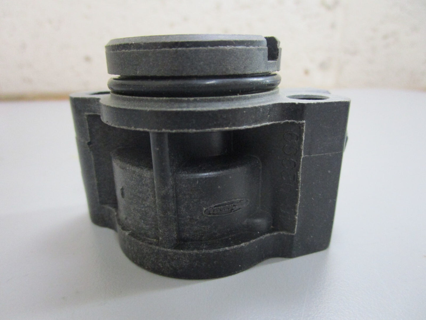 *NEW OEM* 0820 Mercury Quicksilver Housing Ay 46-46893A 3