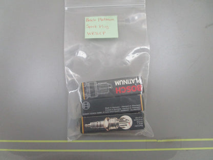 *NEW OEM* (LOT OF 3) 0810 Bosch Platinum Spark Plug WR8CP