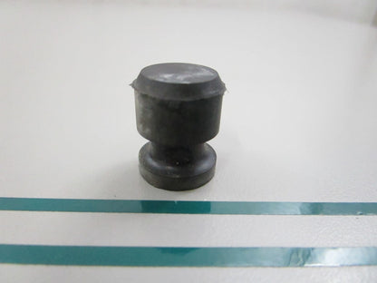 NEW OEM 92074-035 Kawasaki Rubber Plug 0810