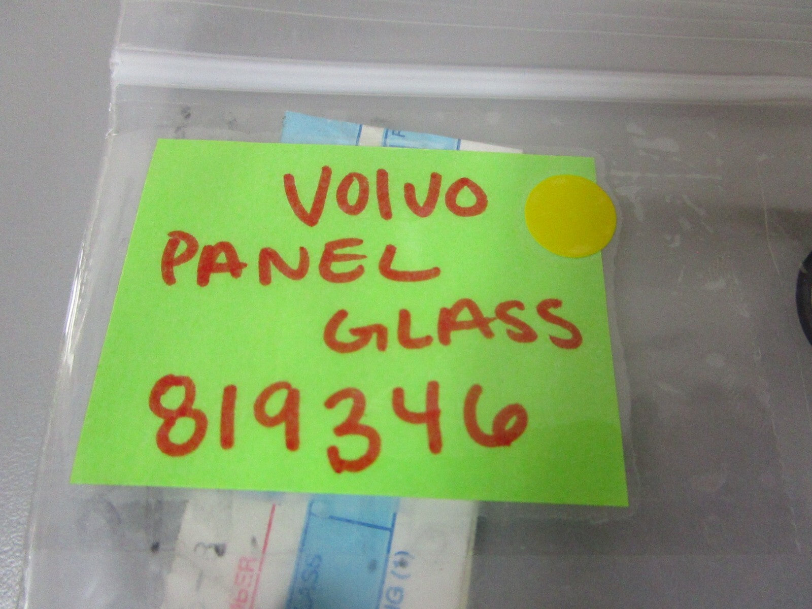 *NEW OEM* 0810 Volvo Penta Panel Glass 819346