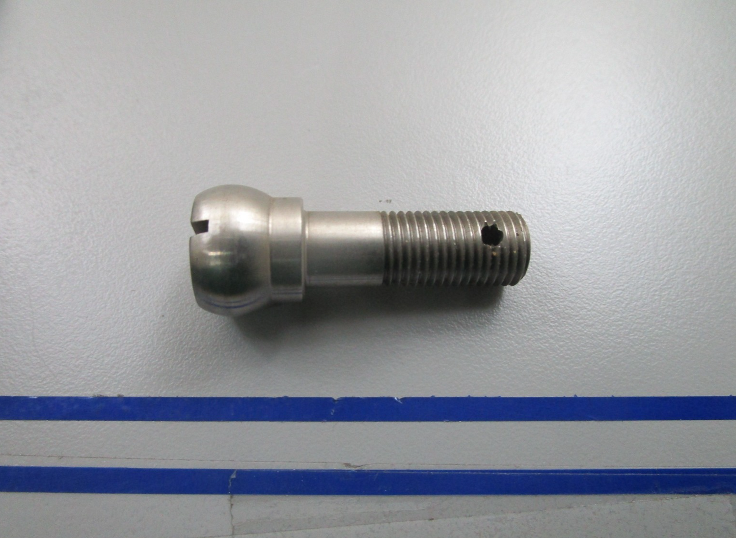 *NEW OEM* 0810 Mercury Quicksilver Screw 66389