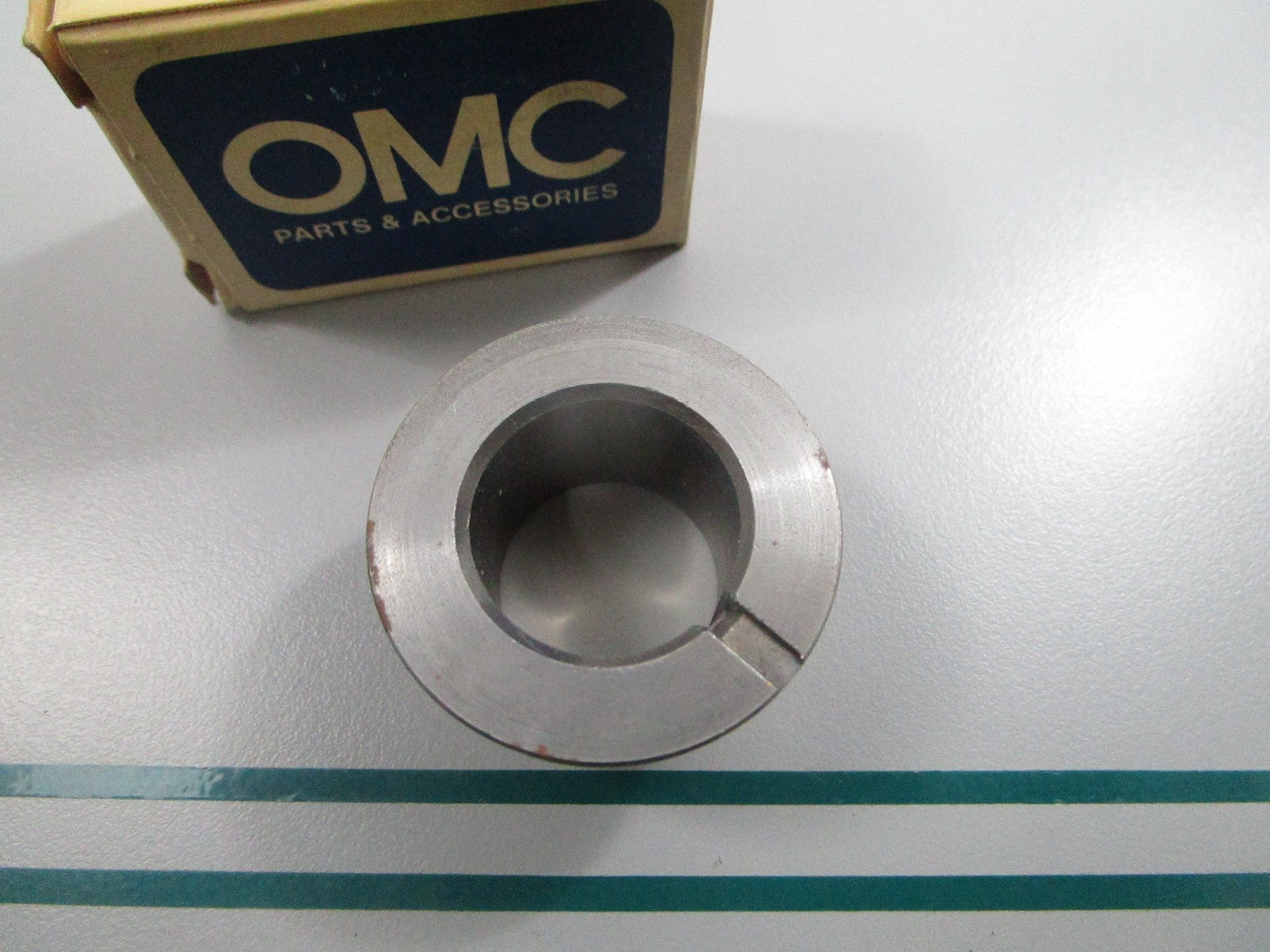 NEW OEM 303380 0303380 OMC Johnson Evinrude Front Gear Bearing 0810