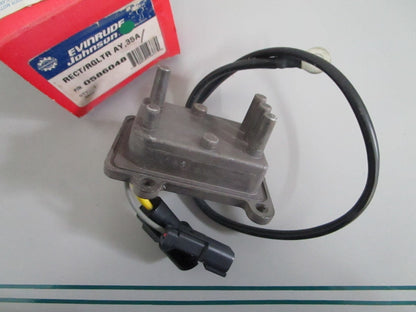 NEW OEM 586048 0586048 OMC Johnson Evinrude 35A Rectifier/Regulator 0820