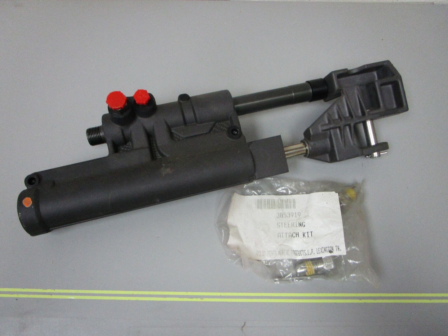 *NEW OEM* 0720 Volvo Penta Power Steering Actuator 3858128 21910902