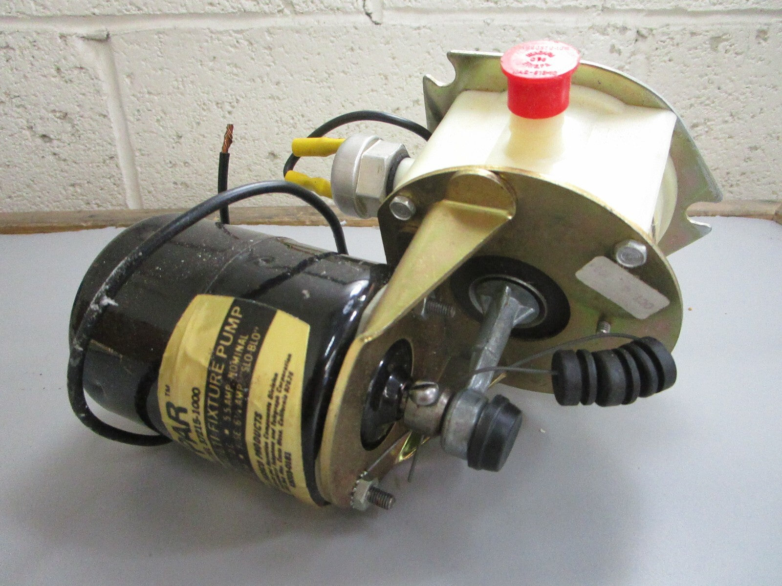 *NEW* 0820 Jabsco PAR Water System Pump 37215-1000