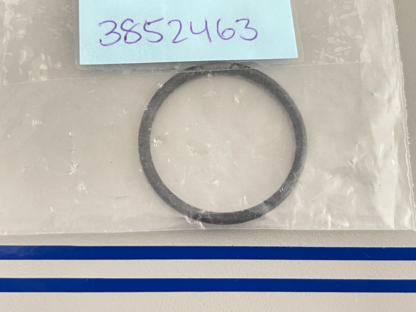 *NEW OEM* 0810 OMC Johnson Evinrude Seal 3852463