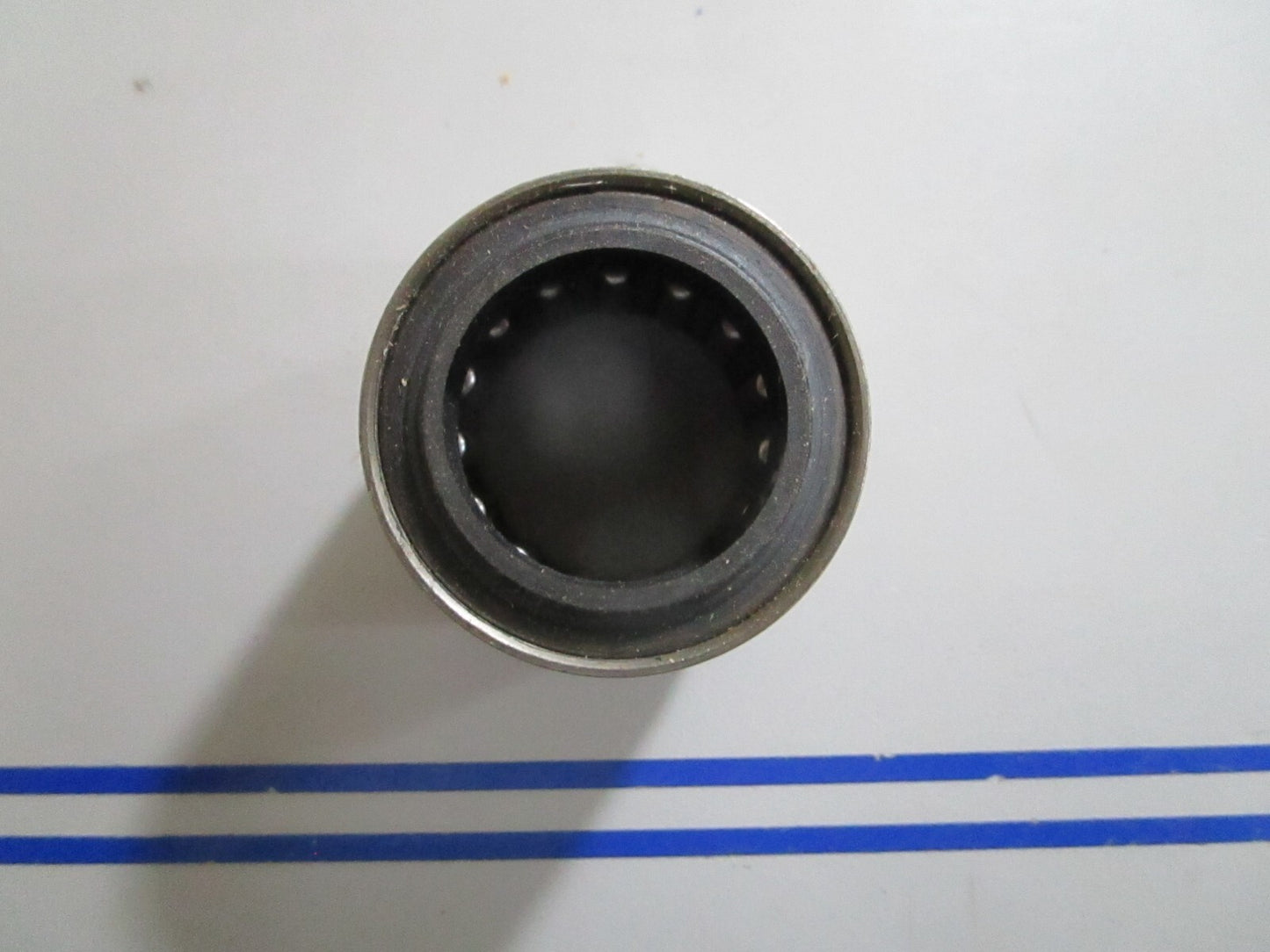 *NEW OEM* 0810 OMC Johnson Evinrude Bearing 377528 0377528