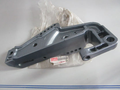 NEW OEM 63D-43111-01-4D Yamaha Clamp Bracket 0820