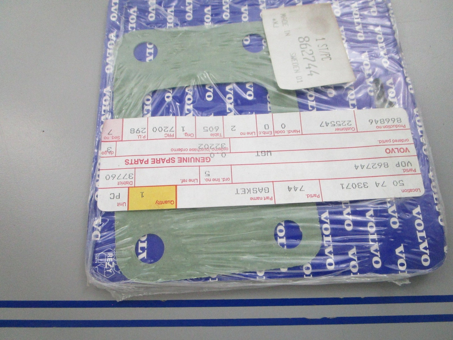NEW OEM 862744 Volvo Penta Gasket 0810