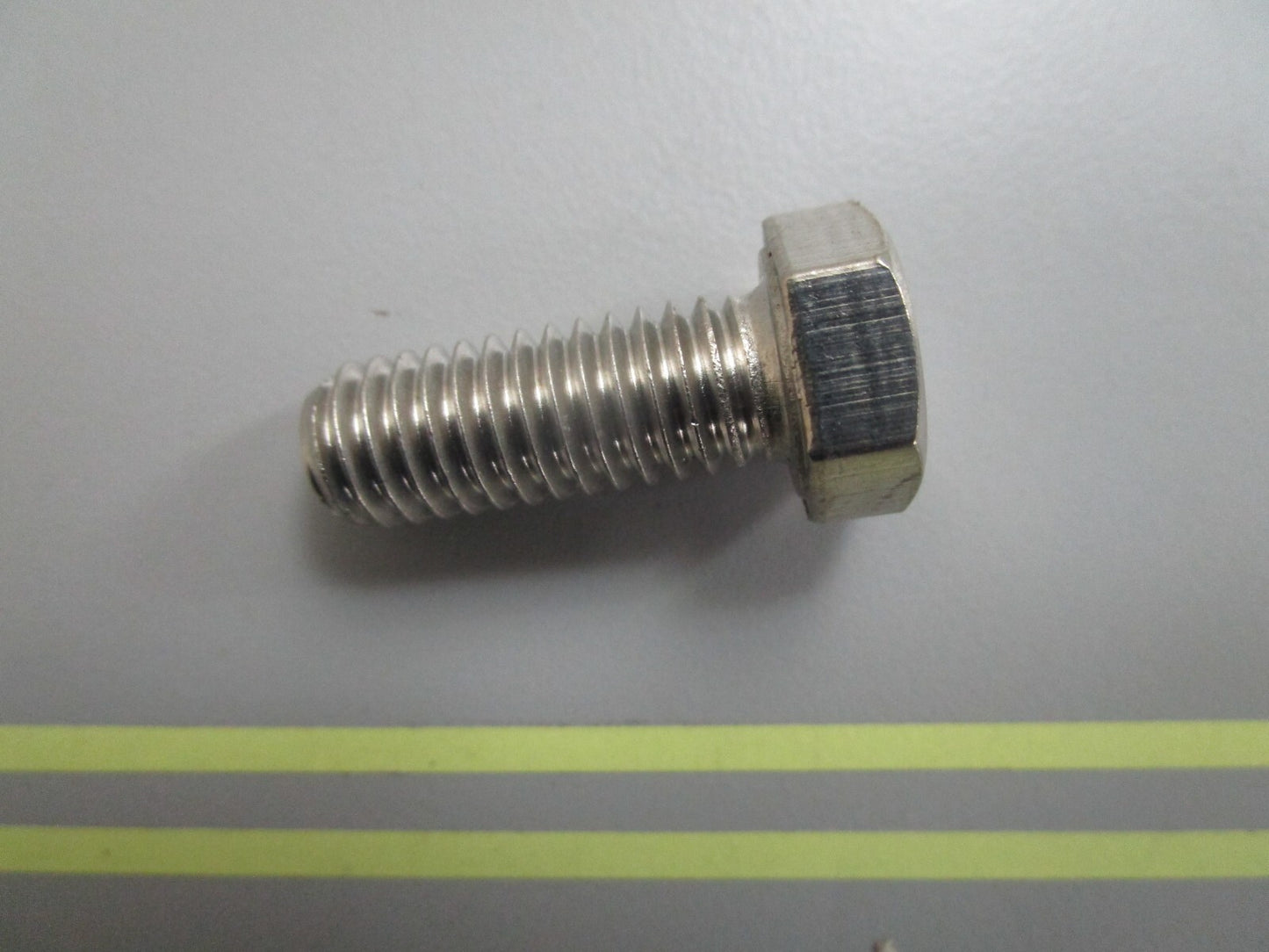 *NEW OEM* 0810 Volvo Penta Hexagon Screw 959967