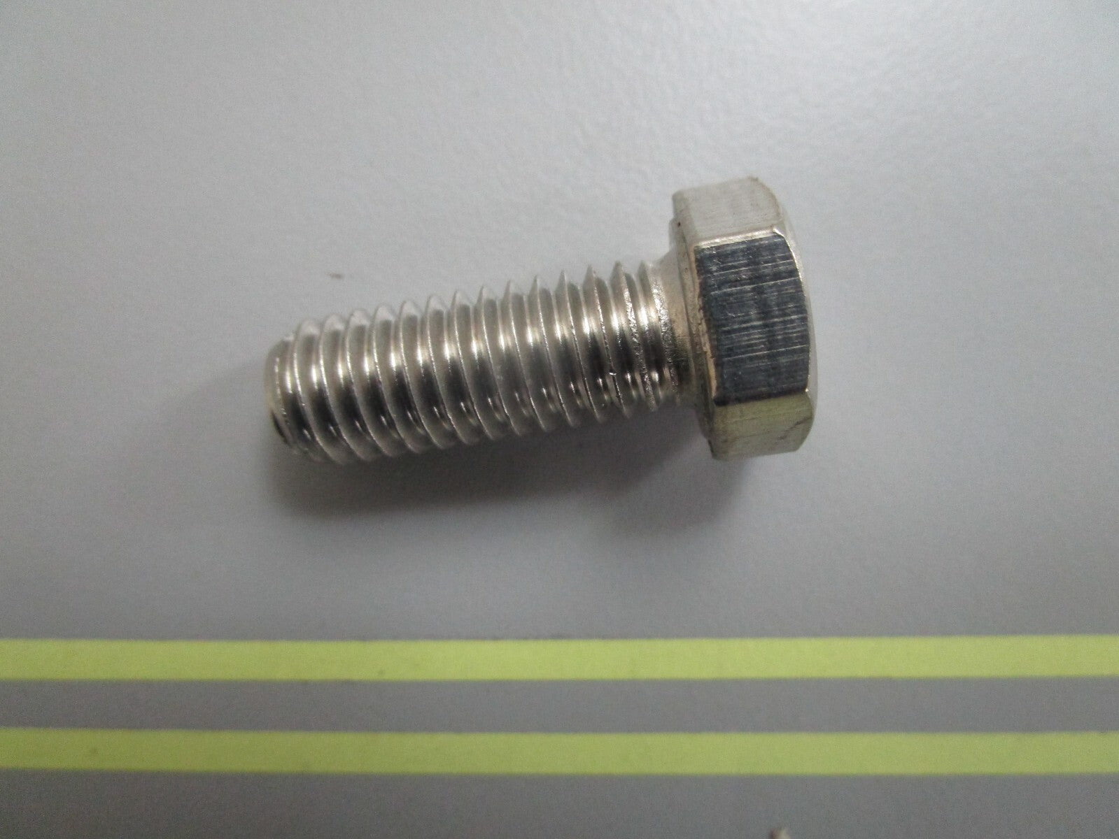 *NEW OEM* 0810 Volvo Penta Hexagon Screw 959967