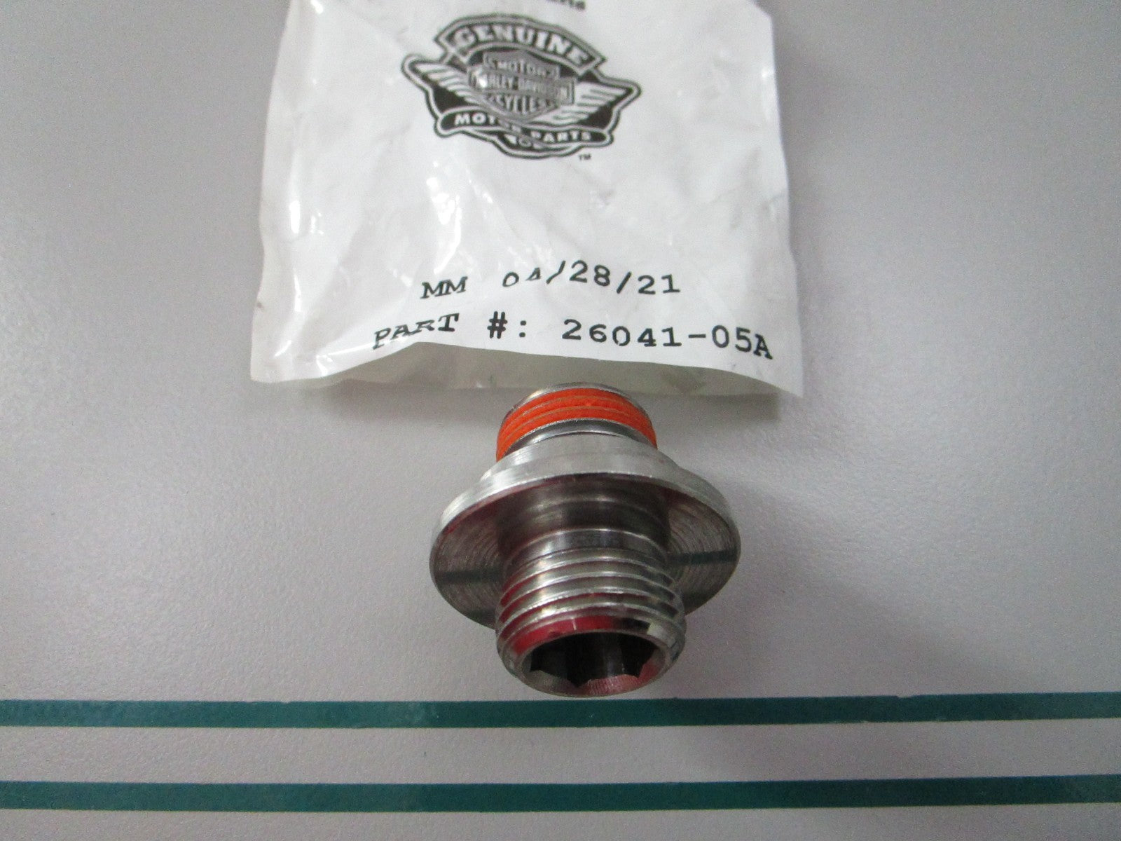 NEW OEM 26041-05A Harley Davidson Oil Filter Adaptor 0810