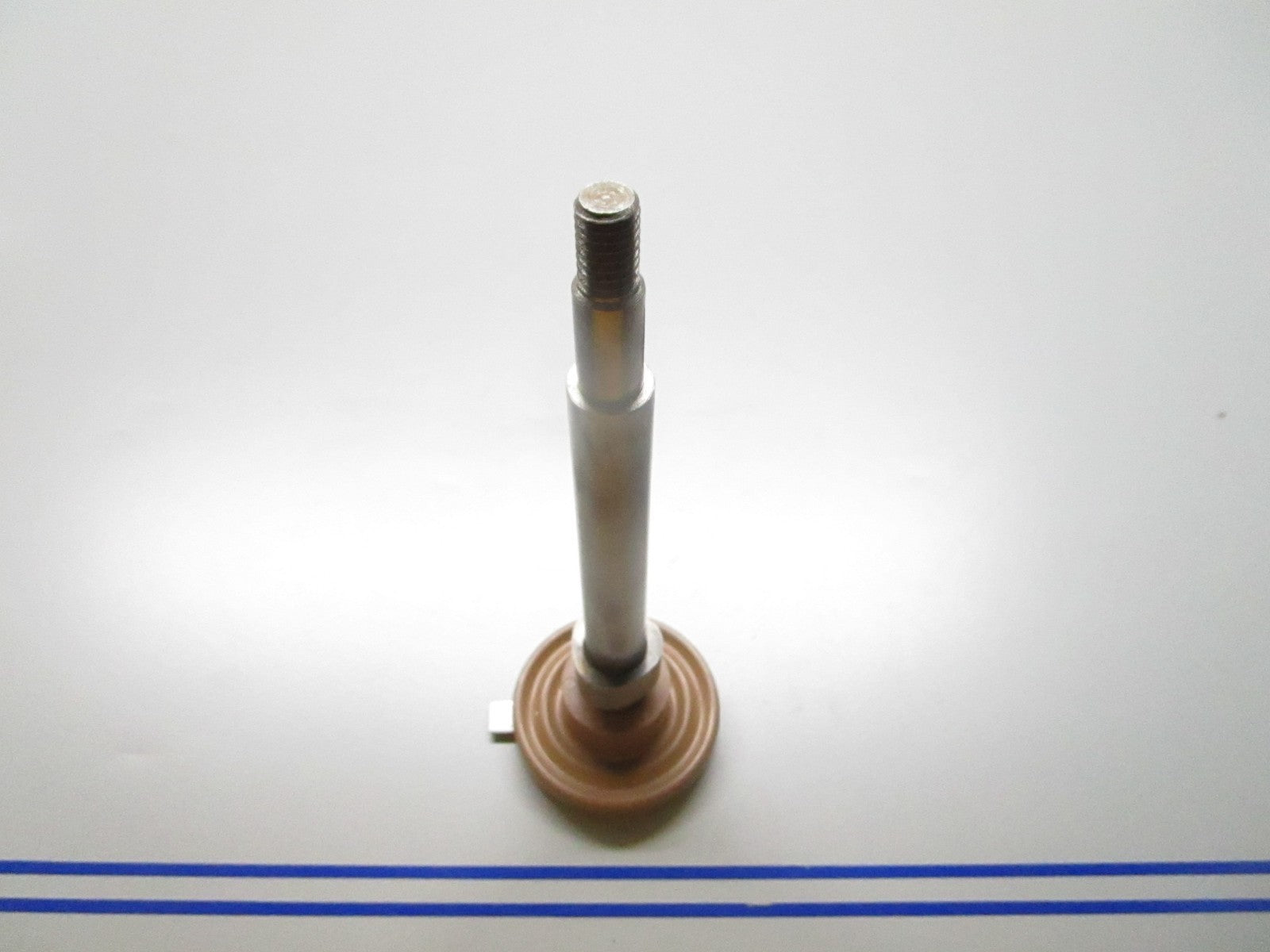 *NEW OEM* 0810 Mercury Quicksilver 3 Cylinder Shaft Assembly F14004-2