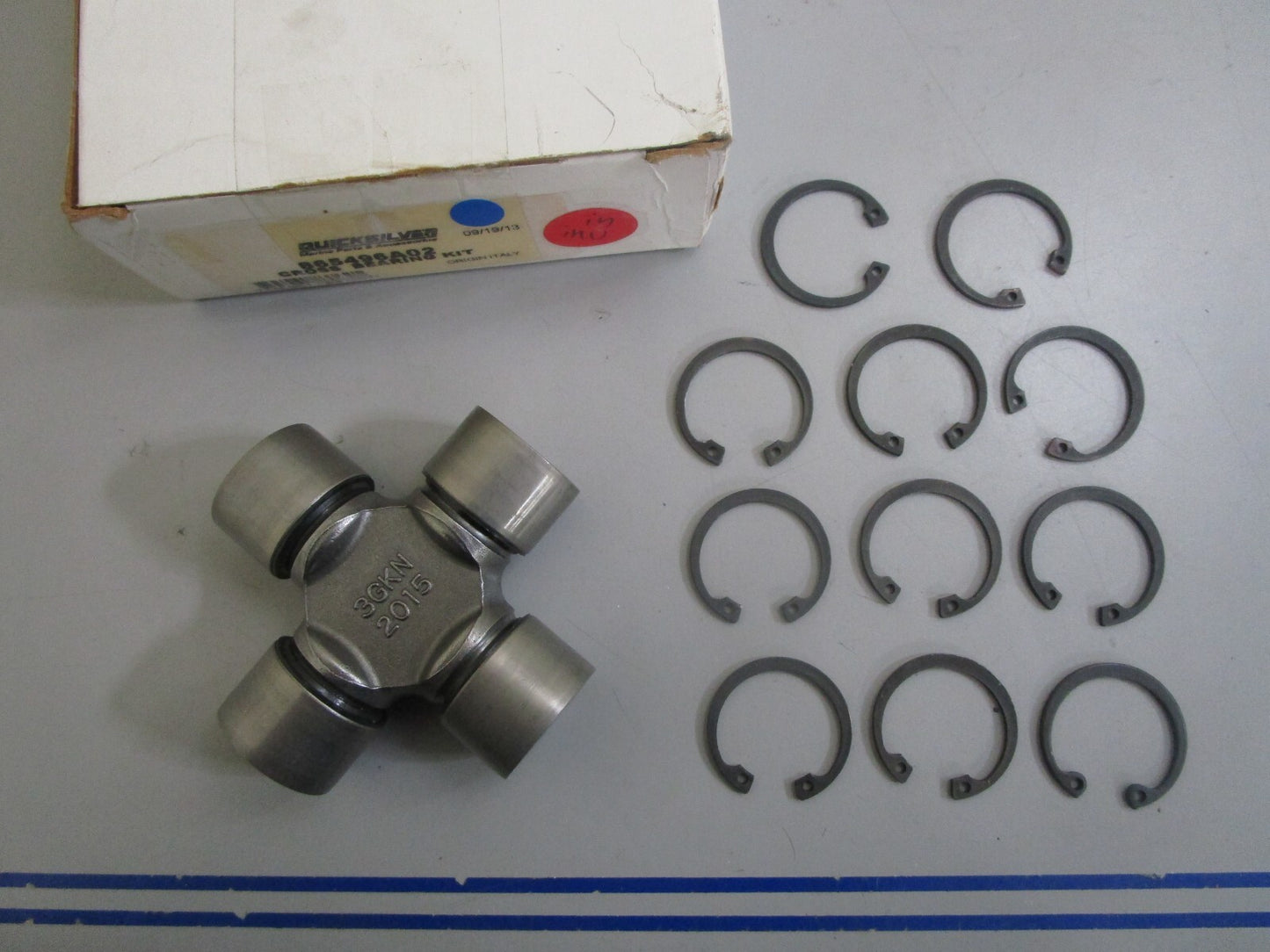 *NEW OEM* 0820 Mercury Quicksilver Cross Bearing Kit 865496A02