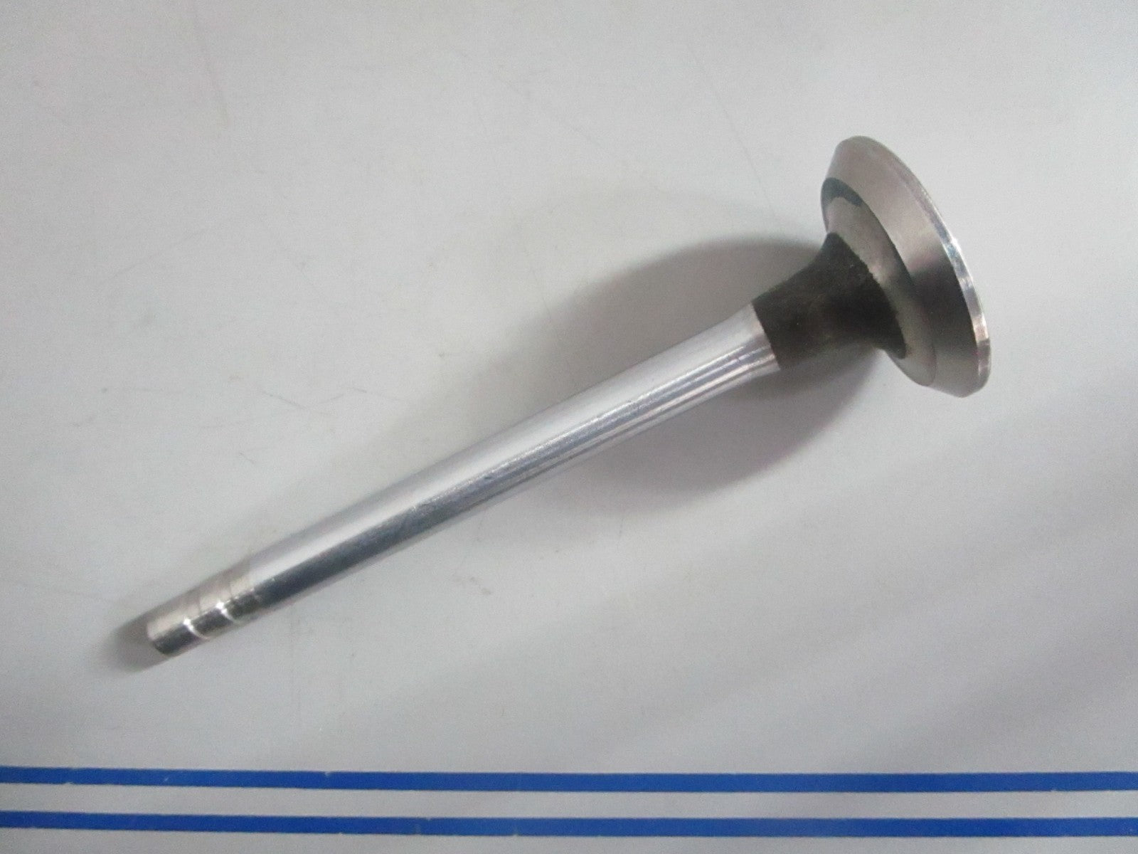 NEW OEM 835541 Volvo Penta Exhaust Valve 0820