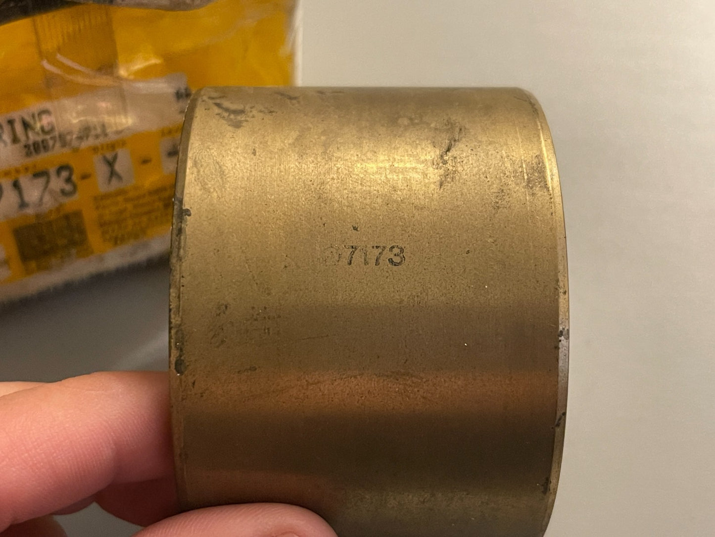 NEW OEM 8D-7173 CAT Caterpillar Sleeve Bearing 0720