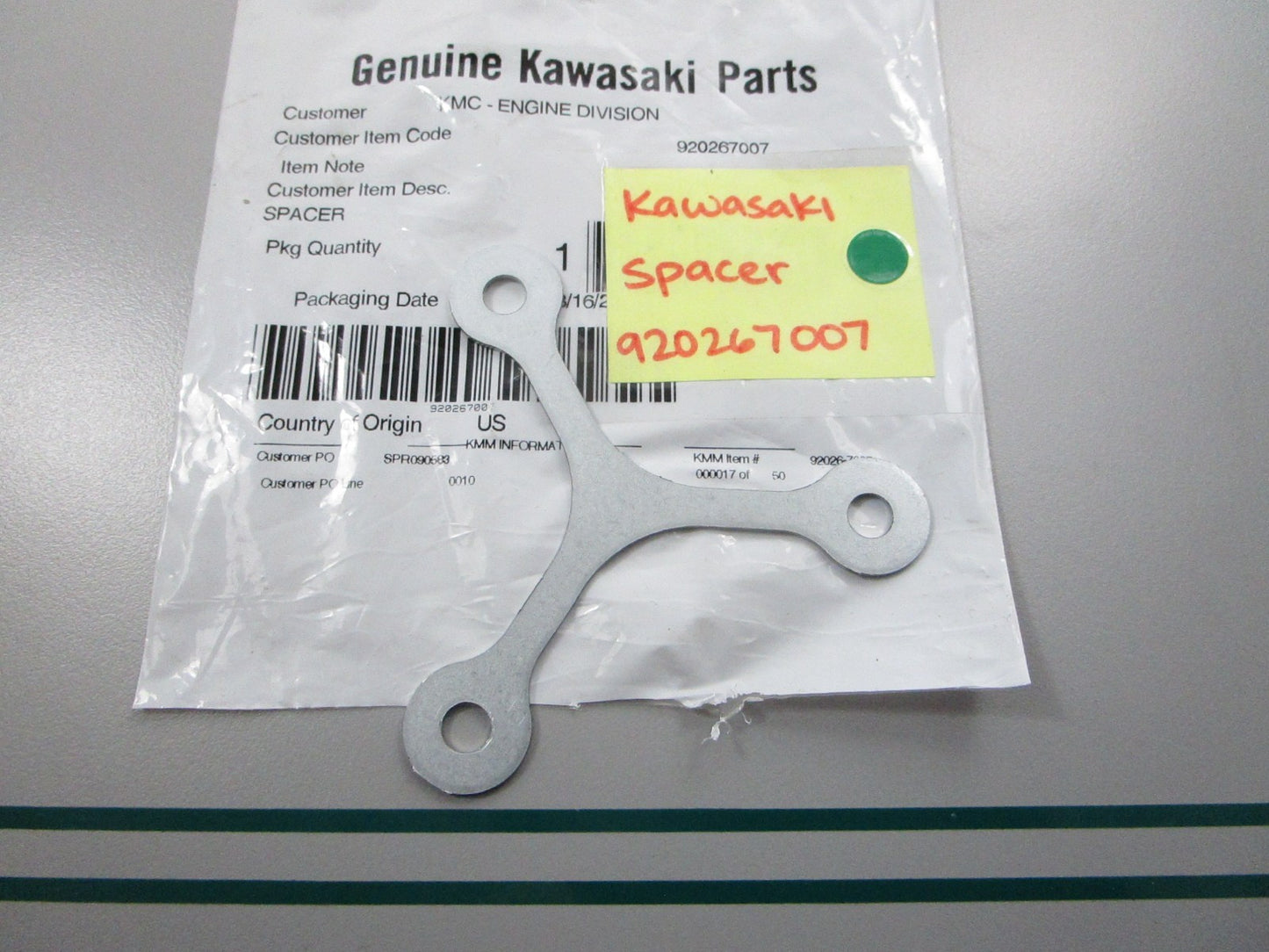 NEW OEM 920267007 Kawasaki Spacer 0810