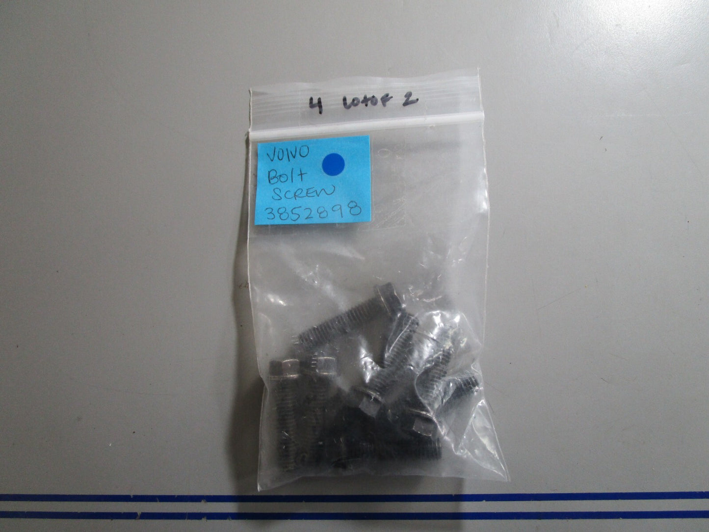 *NEW OEM* (LOT OF 2) 0810 Volvo Penta Bolt Screw 3852898