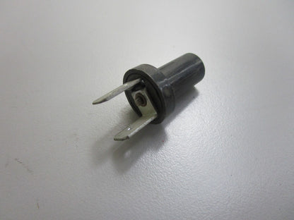 *NEW OEM* 0810 Volvo Penta Bulb Socket 808175