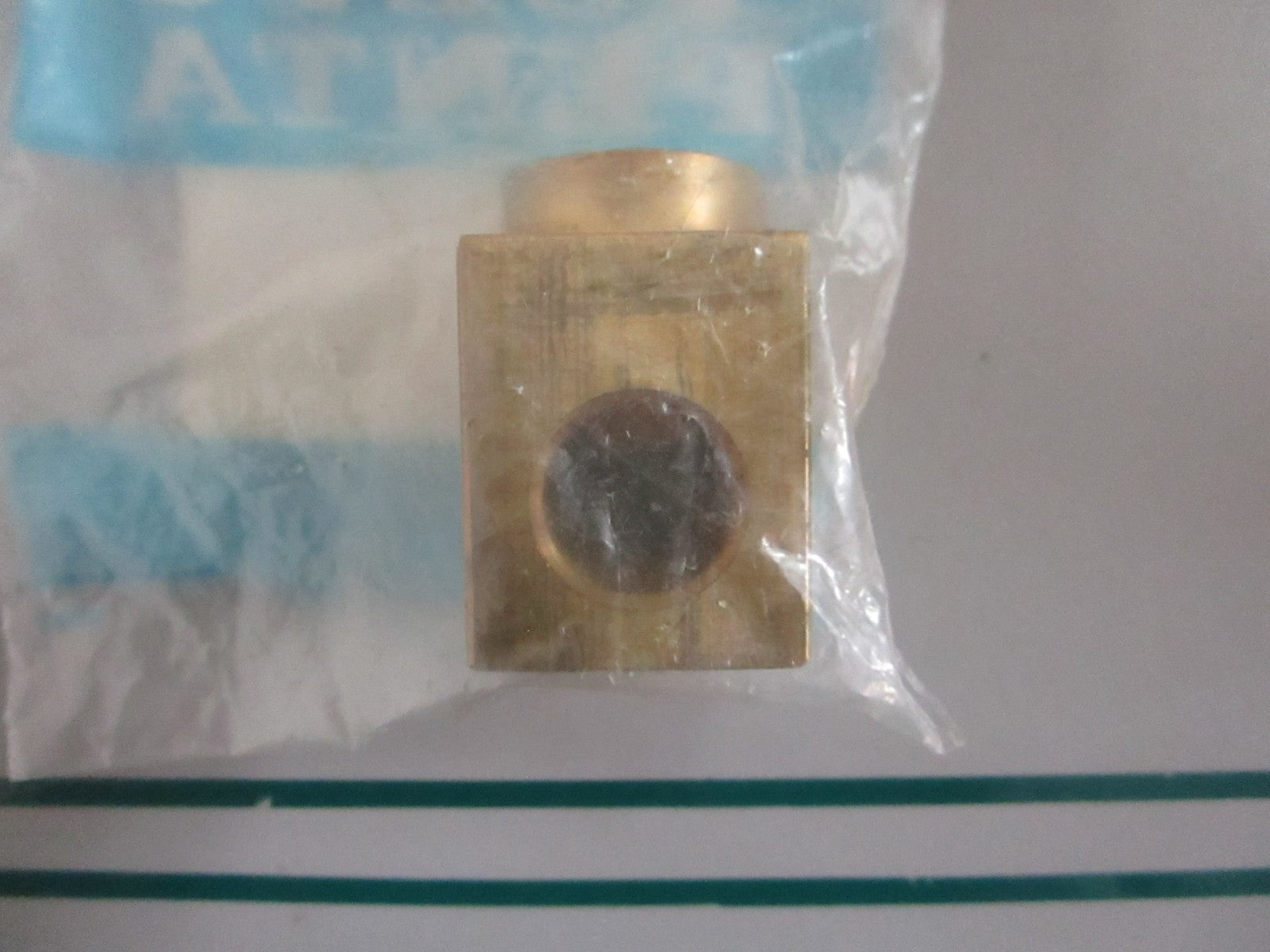 Volvo Penta NEW OEM Brass Fitting 3855112 3.0L 4.3L 5.8L NOS Marine Part 0820