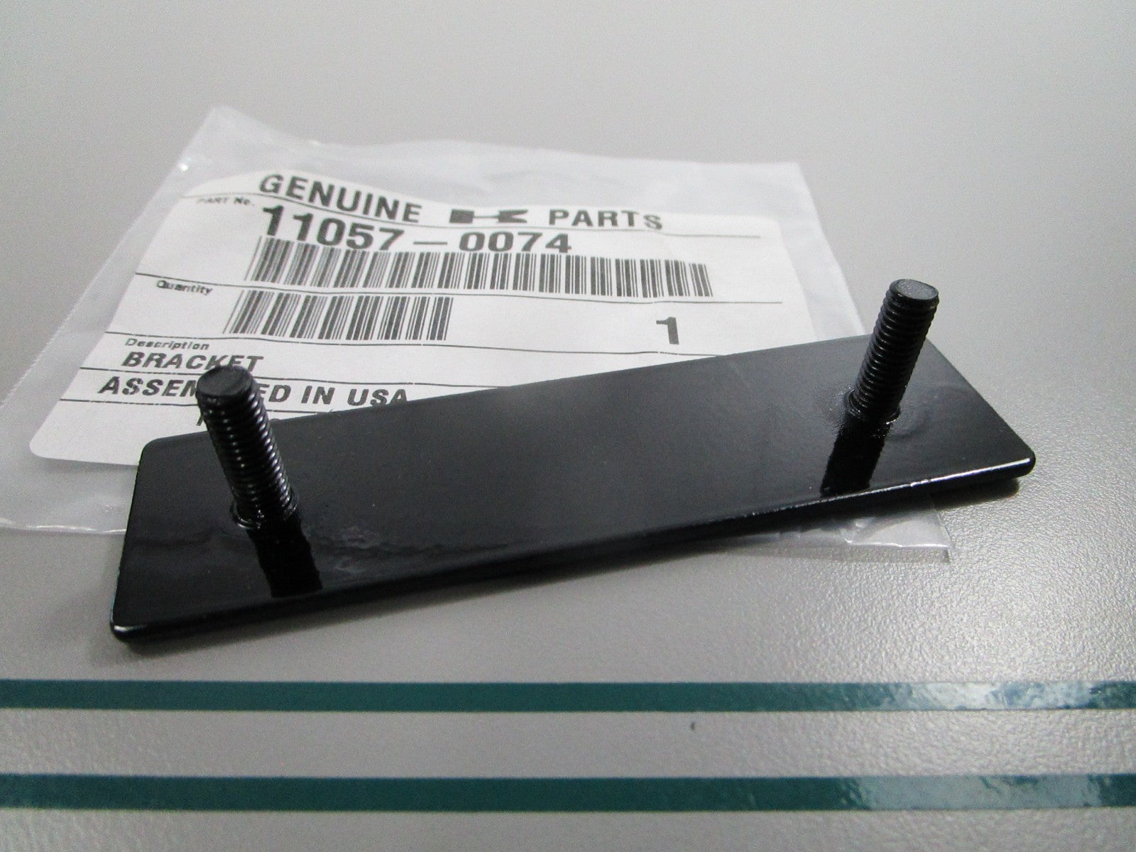 NEW OEM 11057-0074 Kawasaki Bracket 0810