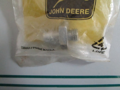 NEW OEM ET11046 John Deere Gear Pivot Stud 0820