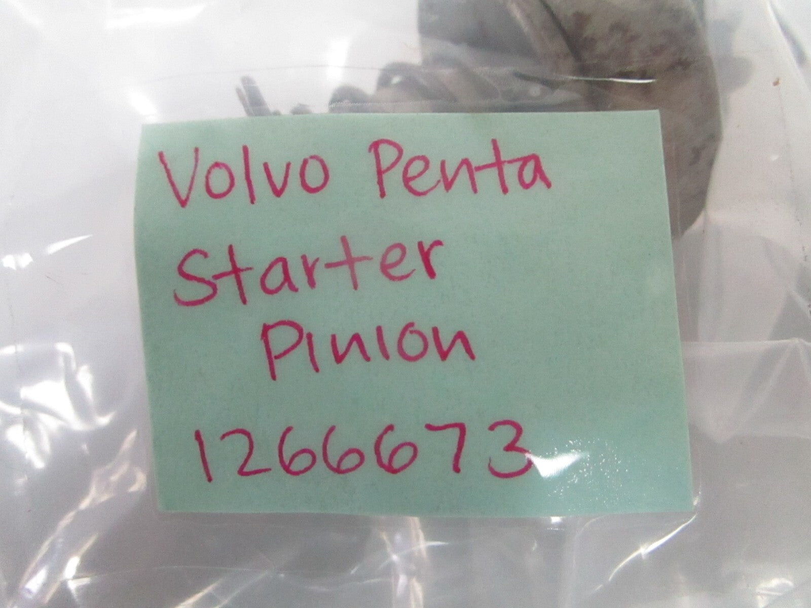 *NEW OEM* 0810 Volvo Penta Starter Pinion 1266673