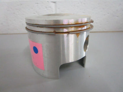*NEW OEM* 0820 Wiseco Piston 3043PS For OMC