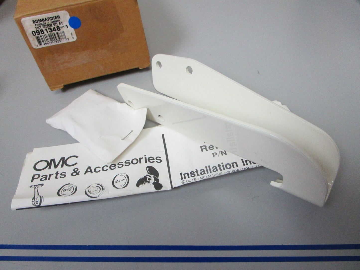 *NEW OEM* 0810 OMC Johnson Evinrude Tilt Work Kit Assembly 981348 0981348