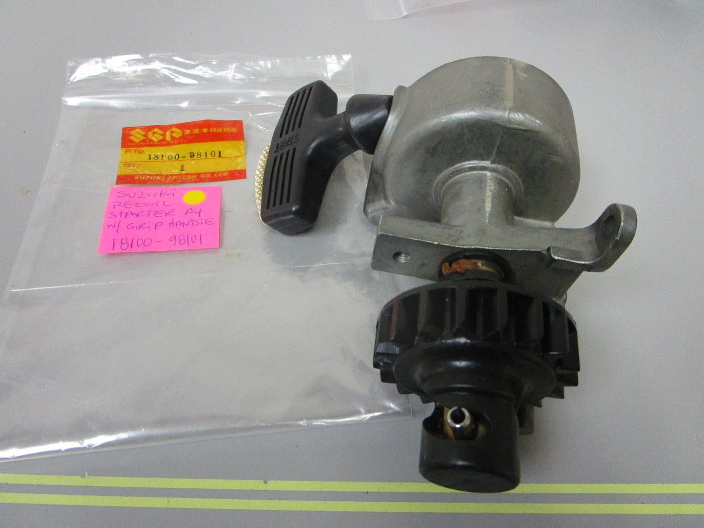*NEW OEM* 0720 Suzuki Recoil Starter Assembly 18100-98101