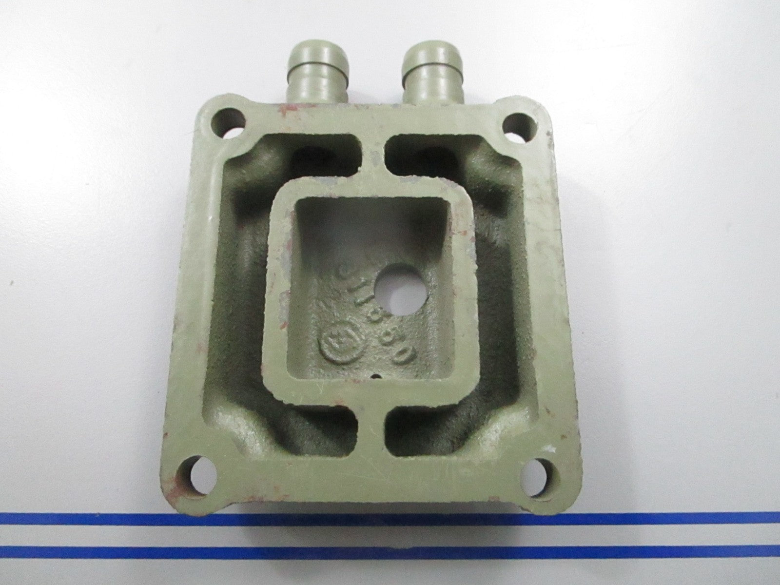 *NEW OEM* 0810 OMC Johnson Evinrude Manifold Cap 311550 0311550