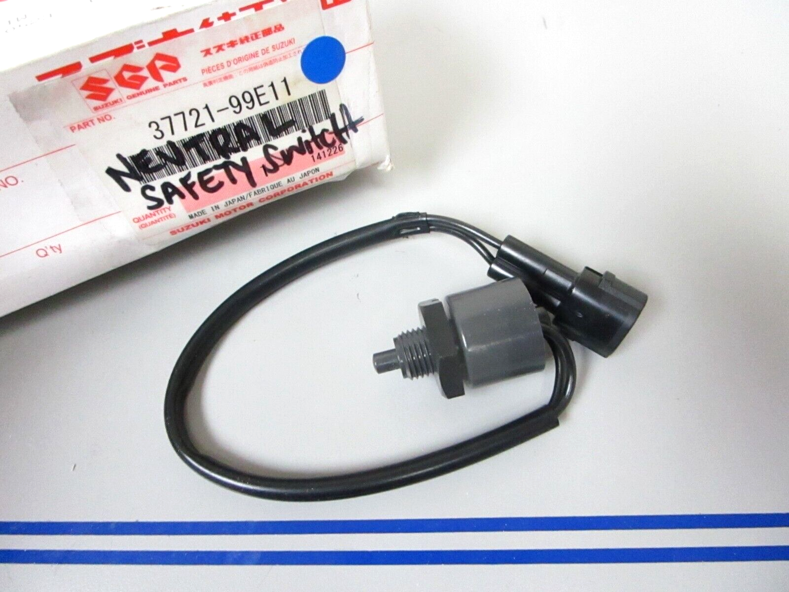 *NEW OEM* 0720 Suzuki Neutral Switch 37721-99E11